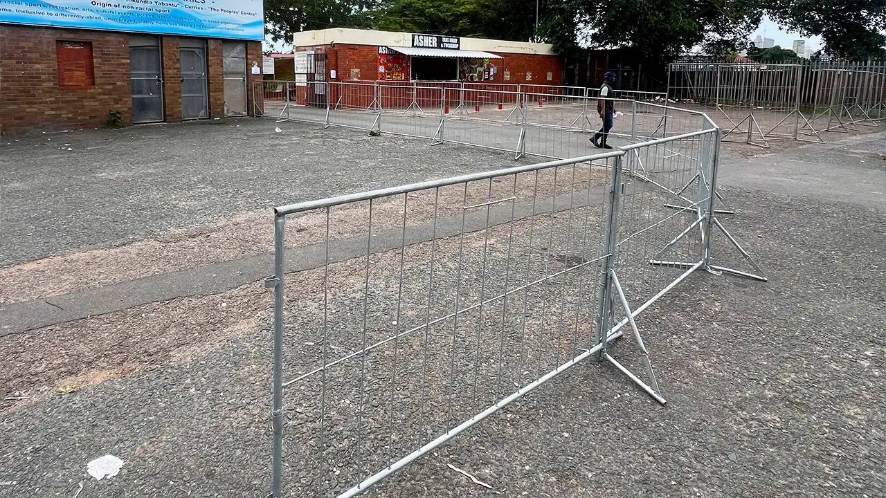 1.2 Fencing photo 4