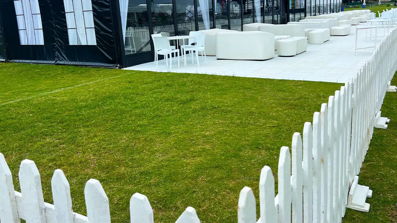 Picket Fencing photo 2